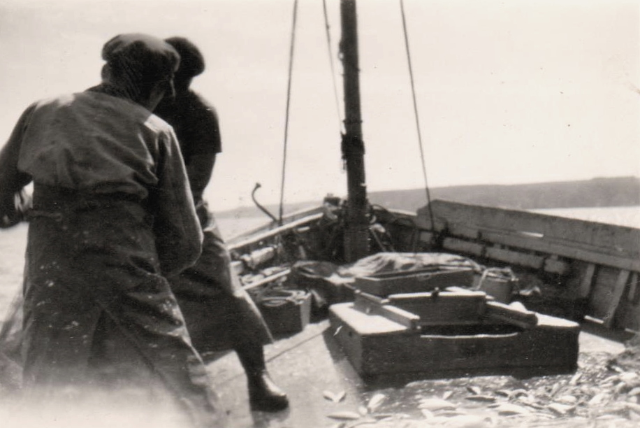 Source : Collection personnelle de Pierrick Soyer.En mer sur le Parbleu II, les 4 et 5 août 1949.