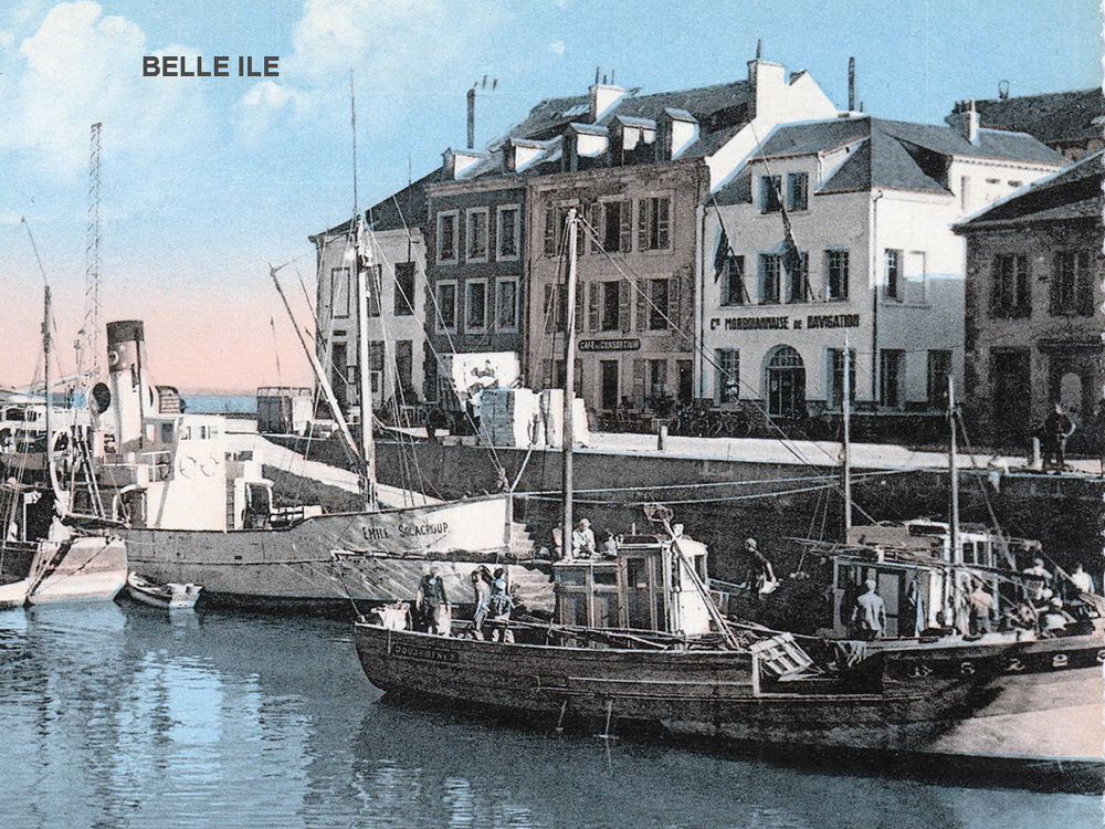 Source : Image communiquée par Jean-Jacques Le Lons.Au port de Belle-Ile.