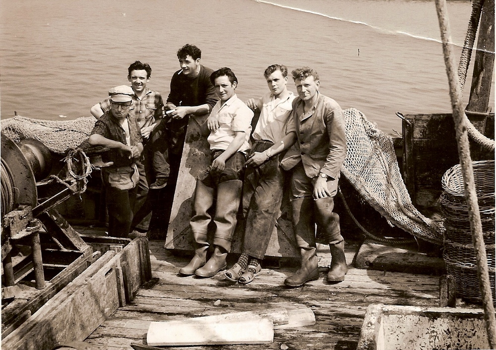 Source : Collection personnelle de Michel Magnan.De gauche à droite : Emile RALEC, Michel MAGNAN, Jean LE COZ, Pierrot PEHERIN, Yves MAHE, Etienne LAGADEC.