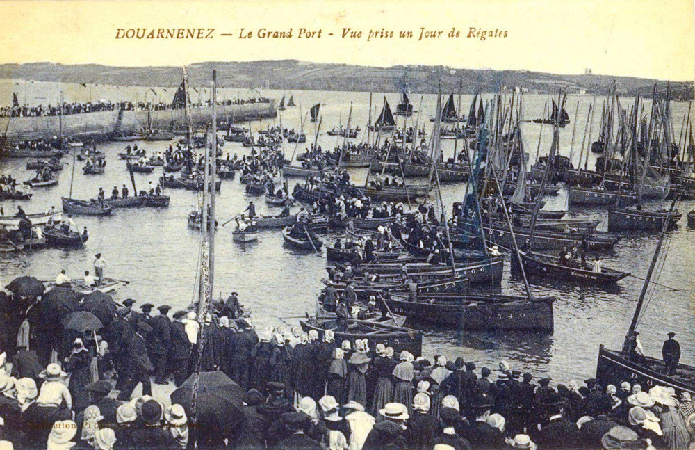 Source : Collection personnelle de Jean-Jacques Le Lons.Jour de régate au Rosmeur (1909 ou 1910).